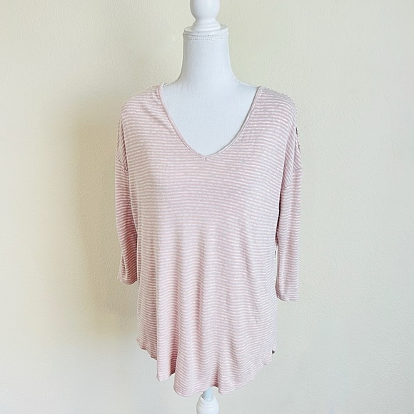 Market & Spruce Pink Marble Striped V-Neck Loose Fit Long Sleeve Tee Blouse - Picture 1 of 8